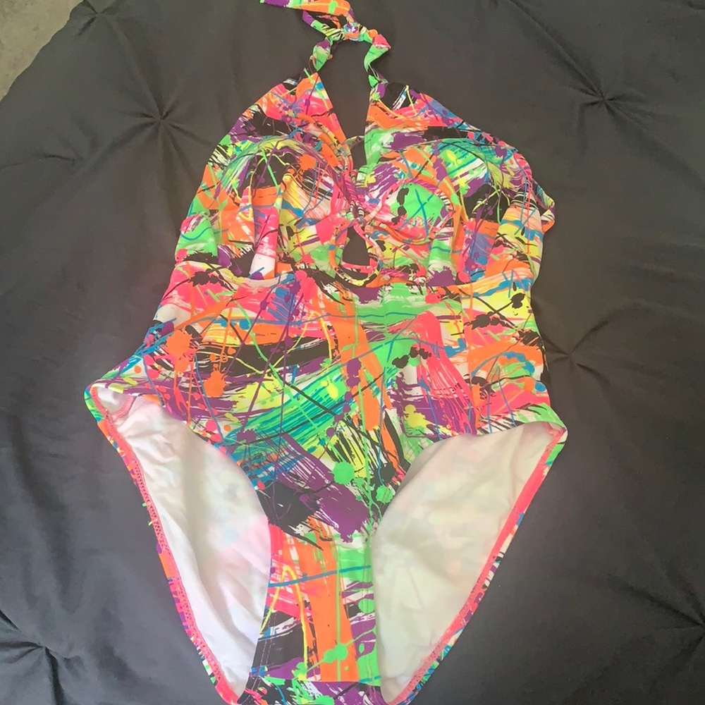 Women’s Swimwear